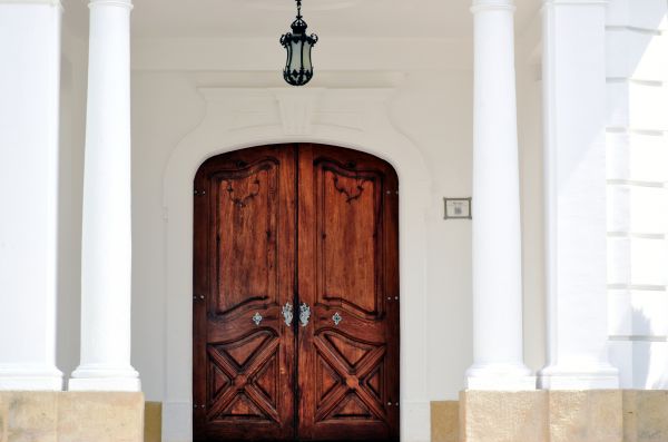 Door Refinishing Service in Albany