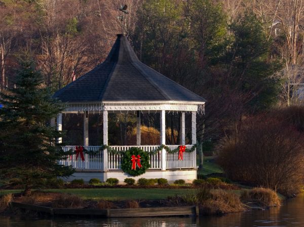 Gazebo Refinishing in Albany