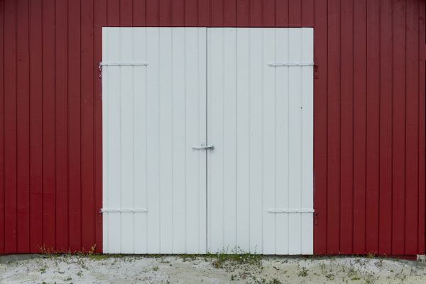 Barn Doors Painting in Albany
